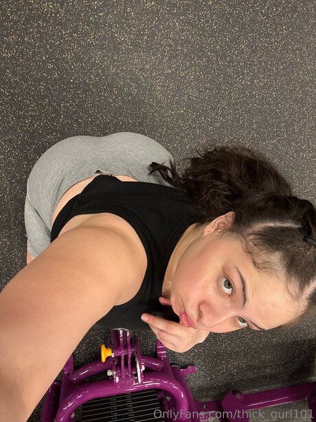 Thick Gurl101