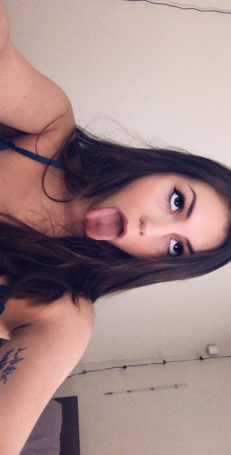 Foto di nudo di fuga di OnlyFans di Molly Maeve