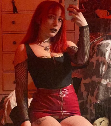 Gothicbratgf