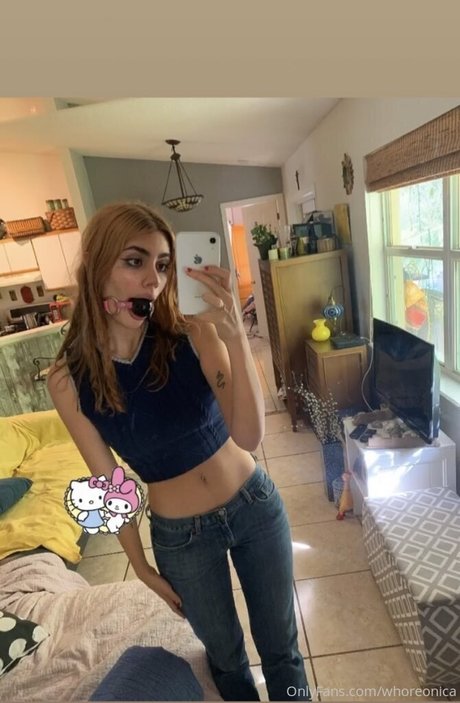 Whoreonica