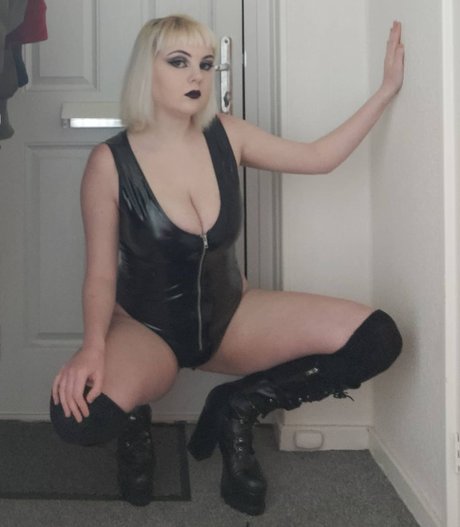 DinosaurQueen