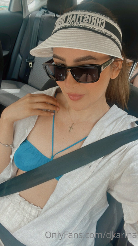 Foto di nudo di fuga di OnlyFans di Mia Karina
