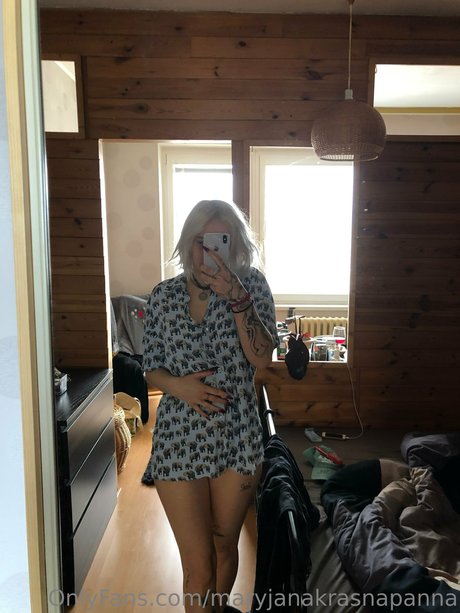 Foto di nudo di fuga di OnlyFans di Maryjanakrasnapanna