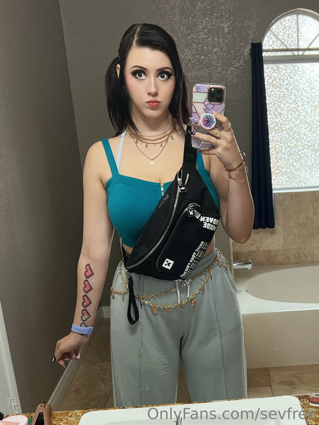 Seviria Cosplay