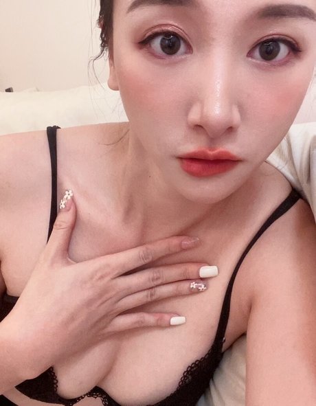 Foto di nudo di fuga di OnlyFans di Inshy