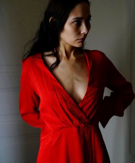 Foto di nudo di fuga di OnlyFans di Zukhra Galina