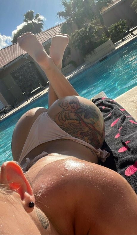 Foto di nudo di fuga di OnlyFans di Zvezdana