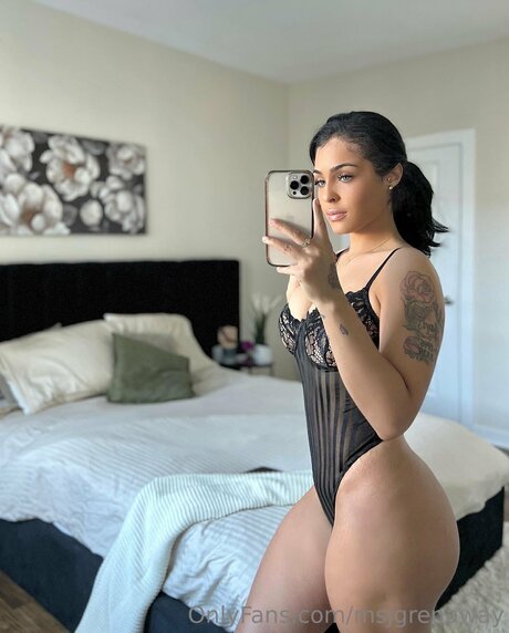 Foto di nudo di fuga di OnlyFans di Msjgrenaway