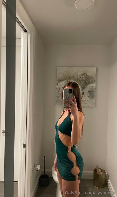 Foto di nudo di fuga di OnlyFans di Syyhoney