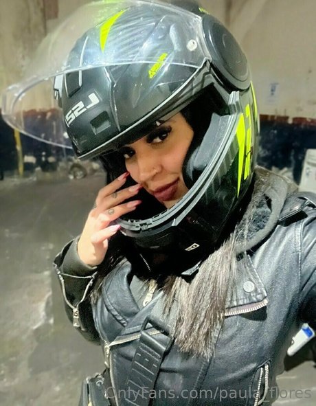 Paula Flores