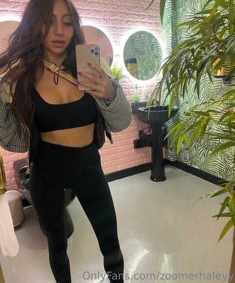 Zoomerhaleyy