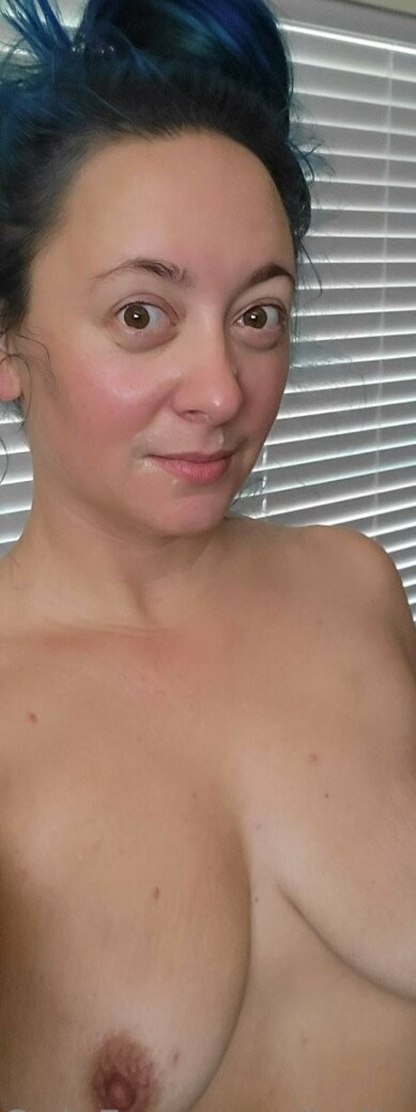 Foto di nudo di fuga di OnlyFans di Hally Alyson