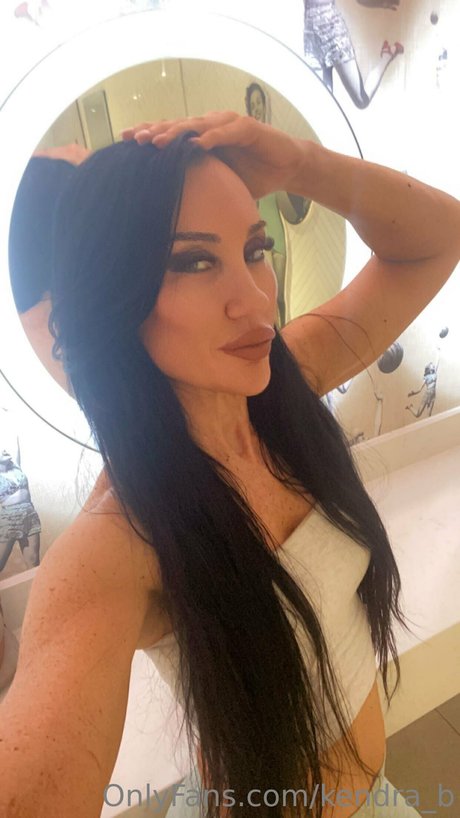 Foto di nudo di fuga di OnlyFans di Kendra Banks