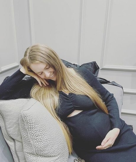 Zoe Salmon