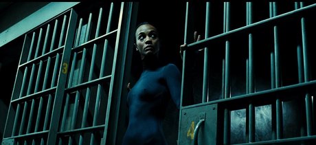 Foto di nudo di fuga di OnlyFans di Zoe Saldana