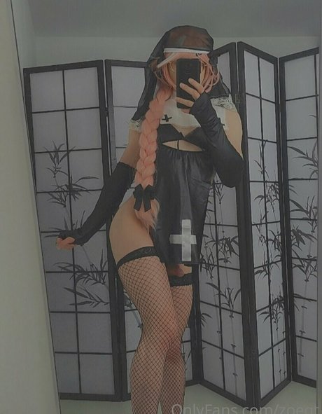 Foto di nudo di fuga di OnlyFans di Zoeqtxx