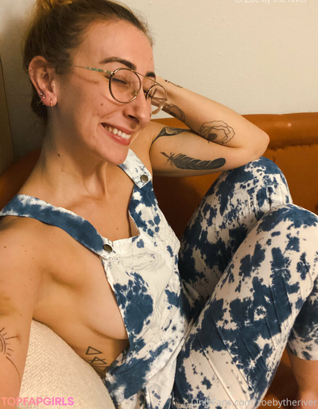 Foto di nudo di fuga di OnlyFans di Zoebytheriverfree #29 Foto di nudo di fuga di OnlyFans di Zoebytheriverfree #29