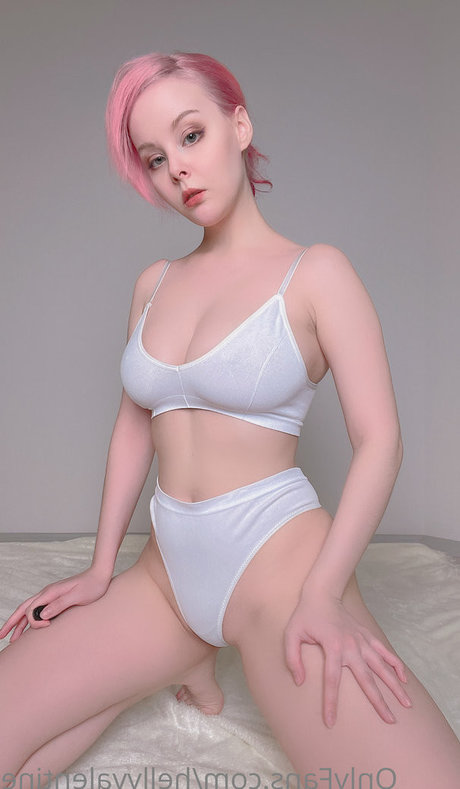 Helly Valentine