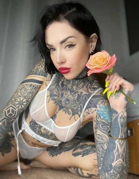 Foto di nudo di fuga di OnlyFans di Diana Madness