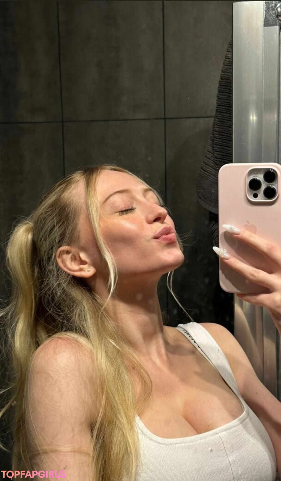Foto di nudo di fuga di OnlyFans di Sophia Diamond #734 Foto di nudo di fuga di OnlyFans di Sophia Diamond #734