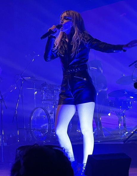 Lauren Mayberry