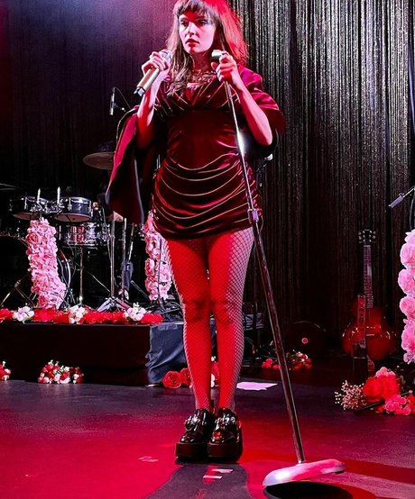 Lauren Mayberry