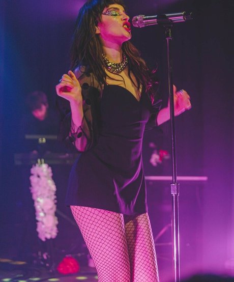 Foto di nudo di fuga di OnlyFans di Lauren Mayberry