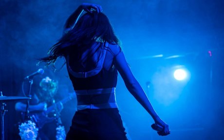 Lauren Mayberry