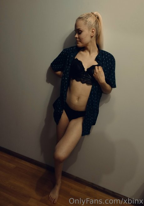 Foto di nudo di fuga di OnlyFans di Annika Kuklase