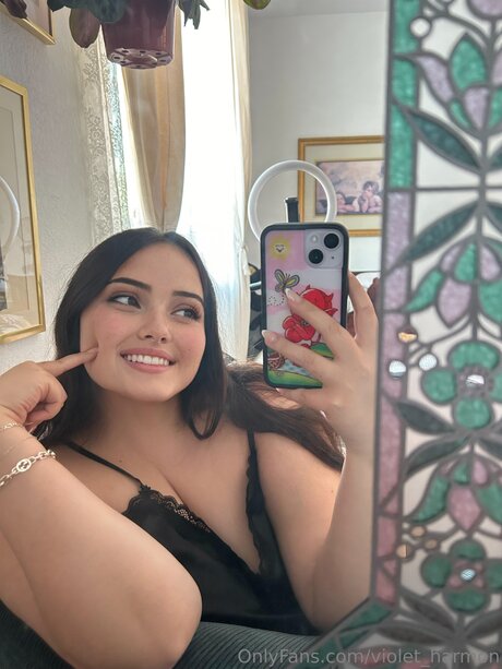 Violet Harmon Foto di nudo di fuga di OnlyFans di Violet Harmon #744