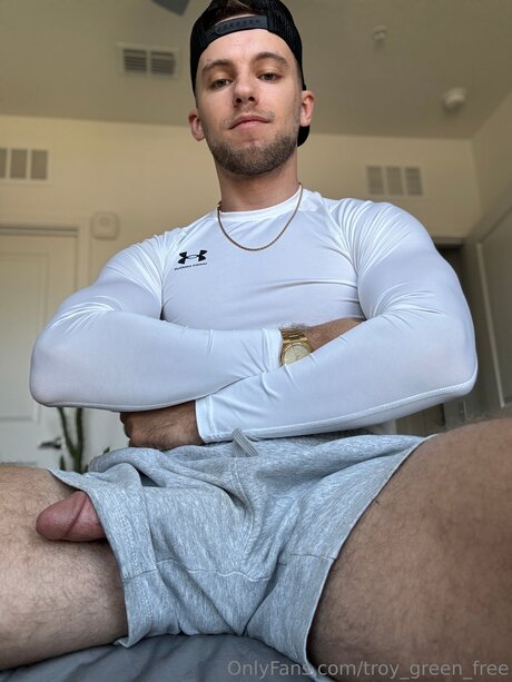 Foto di nudo di fuga di OnlyFans di Troy Green Free