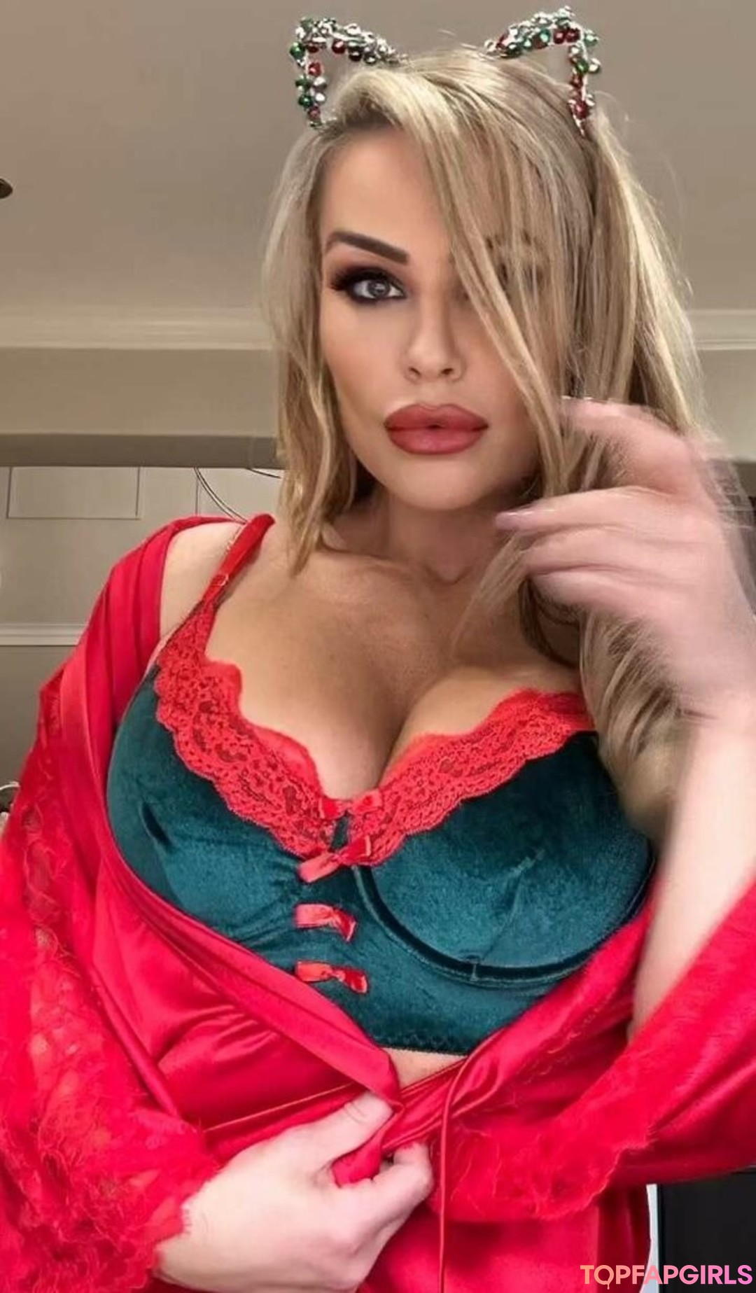 Foto di nudo di fuga di OnlyFans di Natalya Neidhart #54 Foto di nudo di fuga di OnlyFans di Natalya Neidhart #54