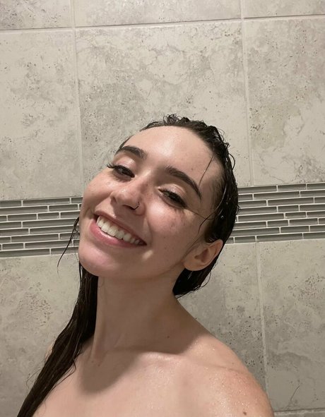 Foto di nudo di fuga di OnlyFans di Catlyn Crespo