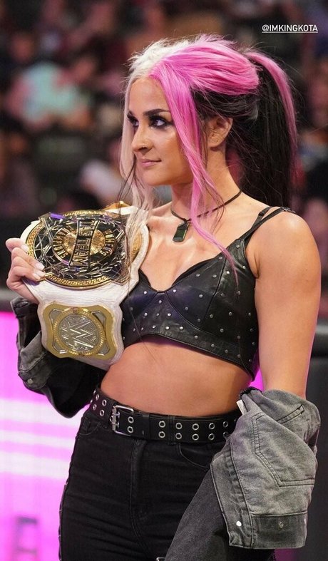 Dakota Kai
