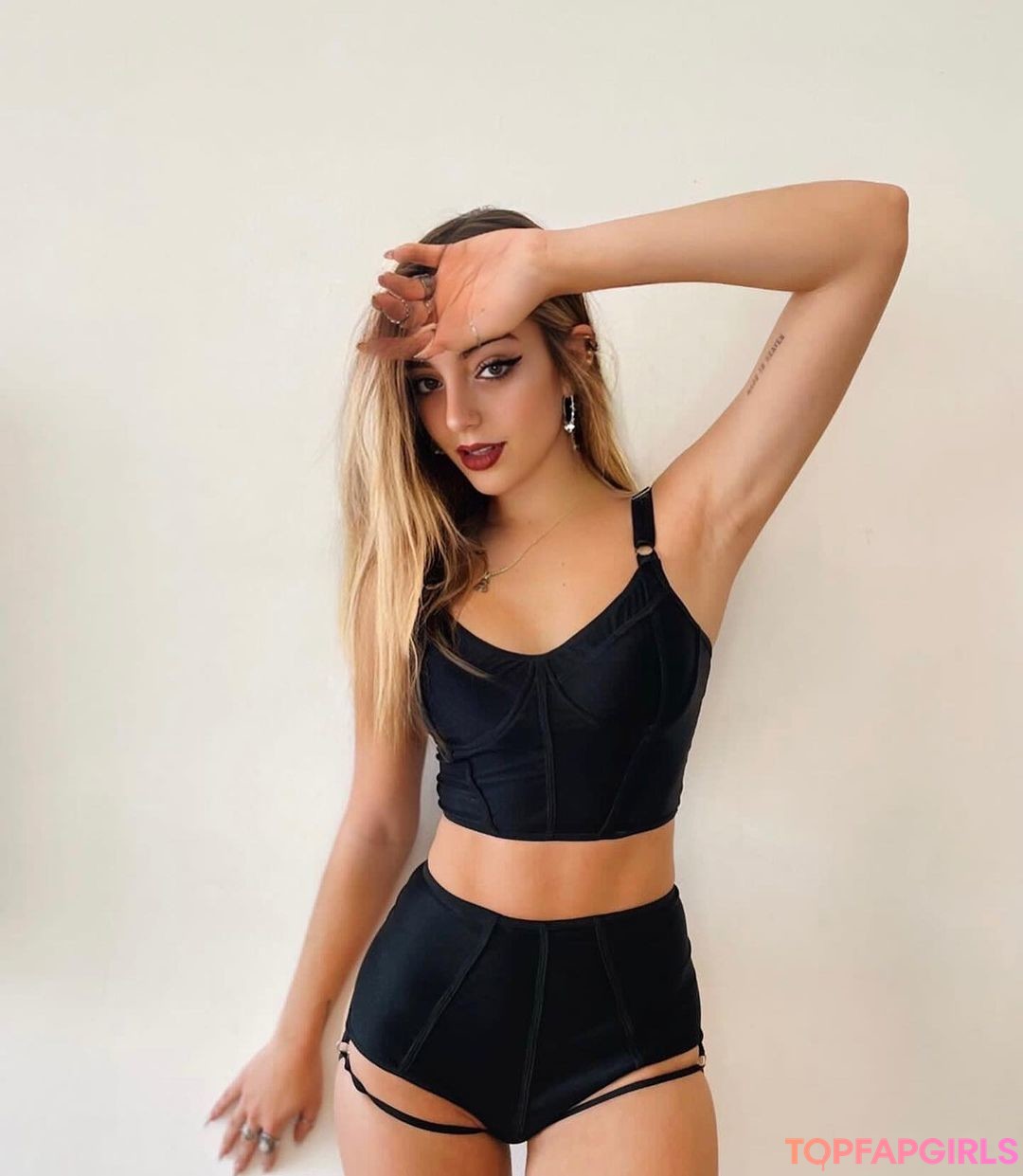 Foto di nudo di fuga di OnlyFans di Angeles Watters #1134