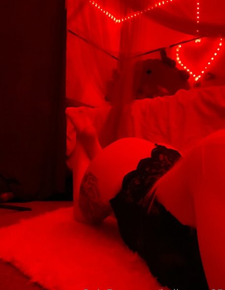 Foto di nudo di fuga di OnlyFans di Kellyxoxo85