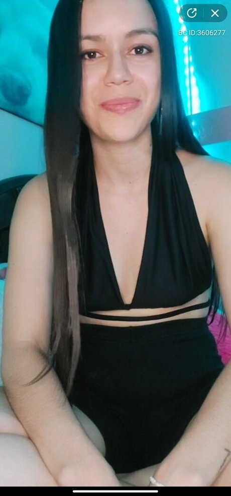 Foto di nudo di fuga di OnlyFans di Lives Privadas Facecast