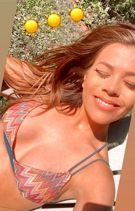 Foto di nudo di fuga di OnlyFans di Jackie Redmond