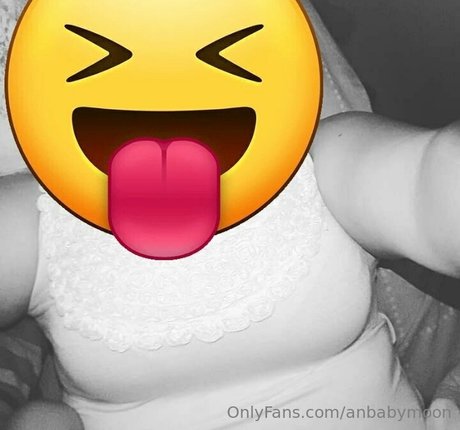 Foto di nudo di fuga di OnlyFans di Anbabymoon