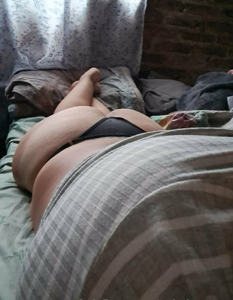 Foto di nudo di fuga di OnlyFans di Anbabymoon