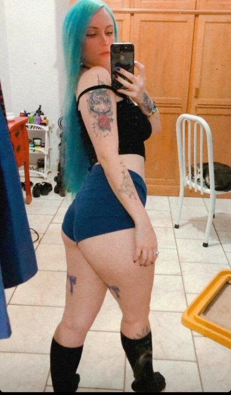 Foto di nudo di fuga di OnlyFans di Ellen Natalia