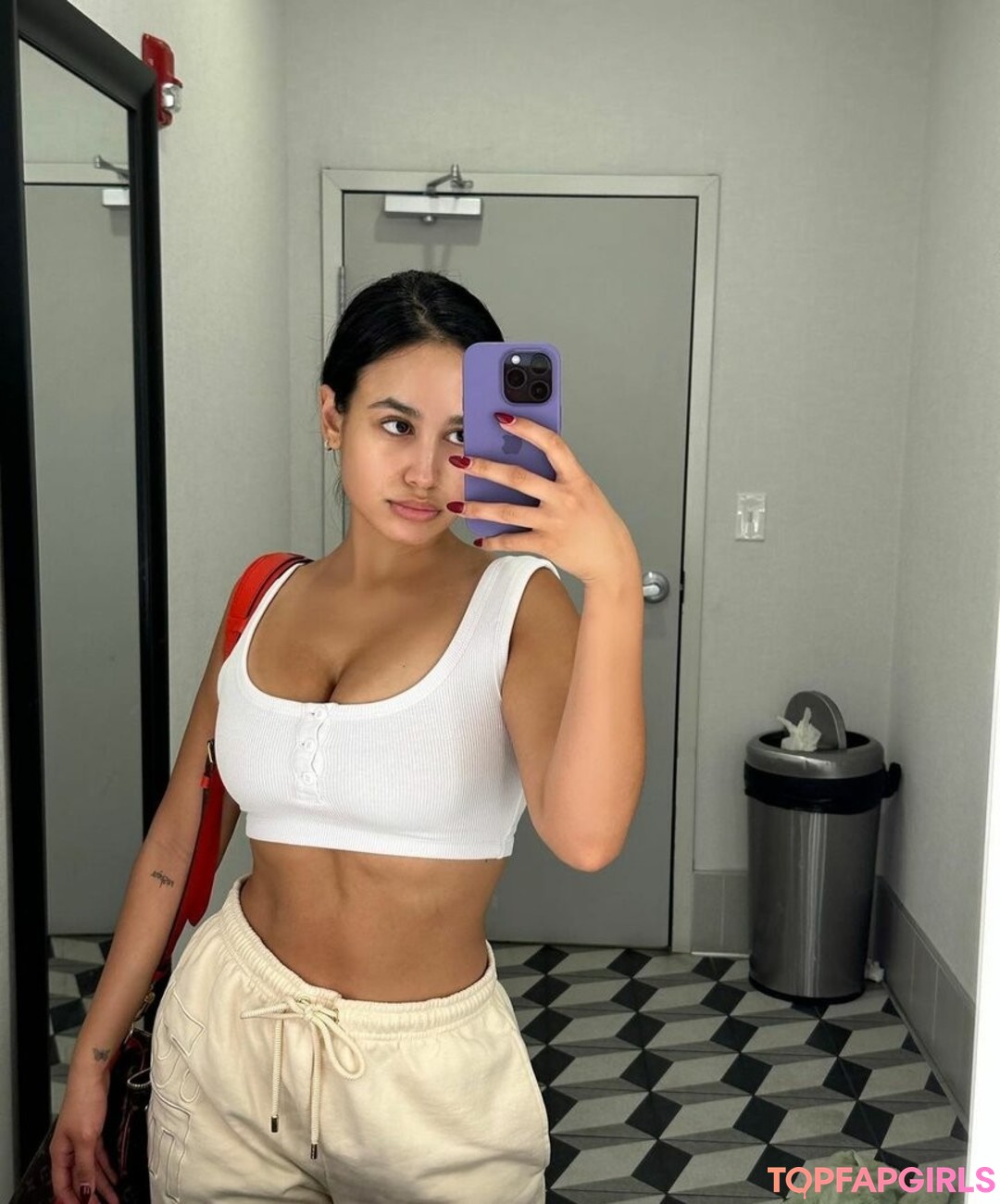 Foto di nudo di fuga di OnlyFans di Emily Tosta #93 Foto di nudo di fuga di OnlyFans di Emily Tosta #93