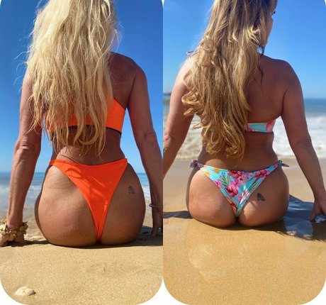 Danielle Nicholls