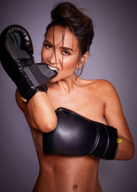 Foto di nudo di fuga di OnlyFans di Myleene Klass