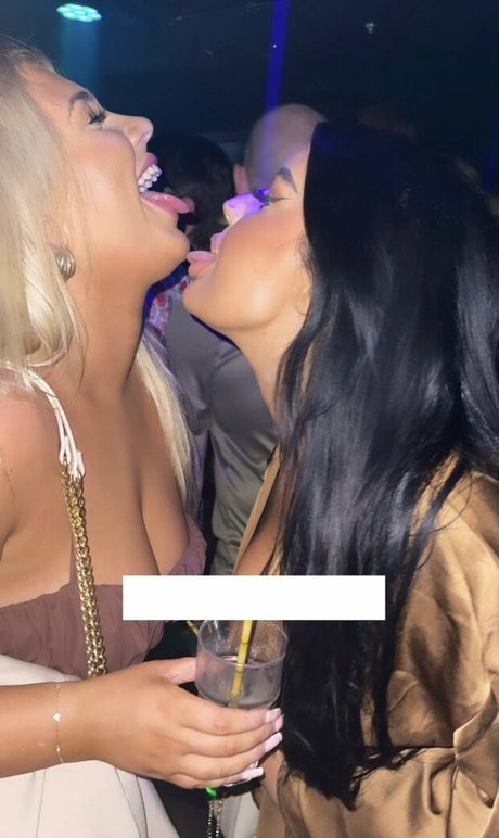Foto di nudo di fuga di OnlyFans di Chloe Baine