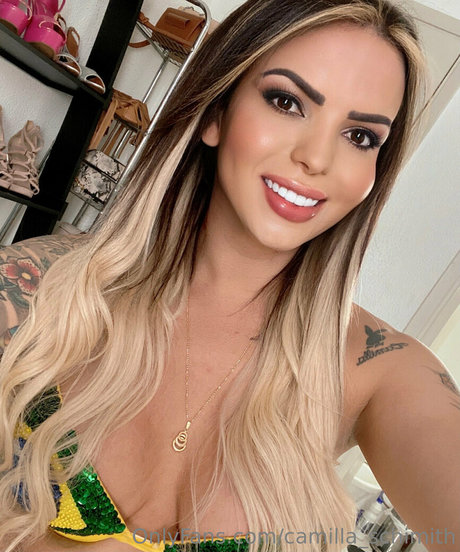 Foto di nudo di fuga di OnlyFans di Camillaschimith