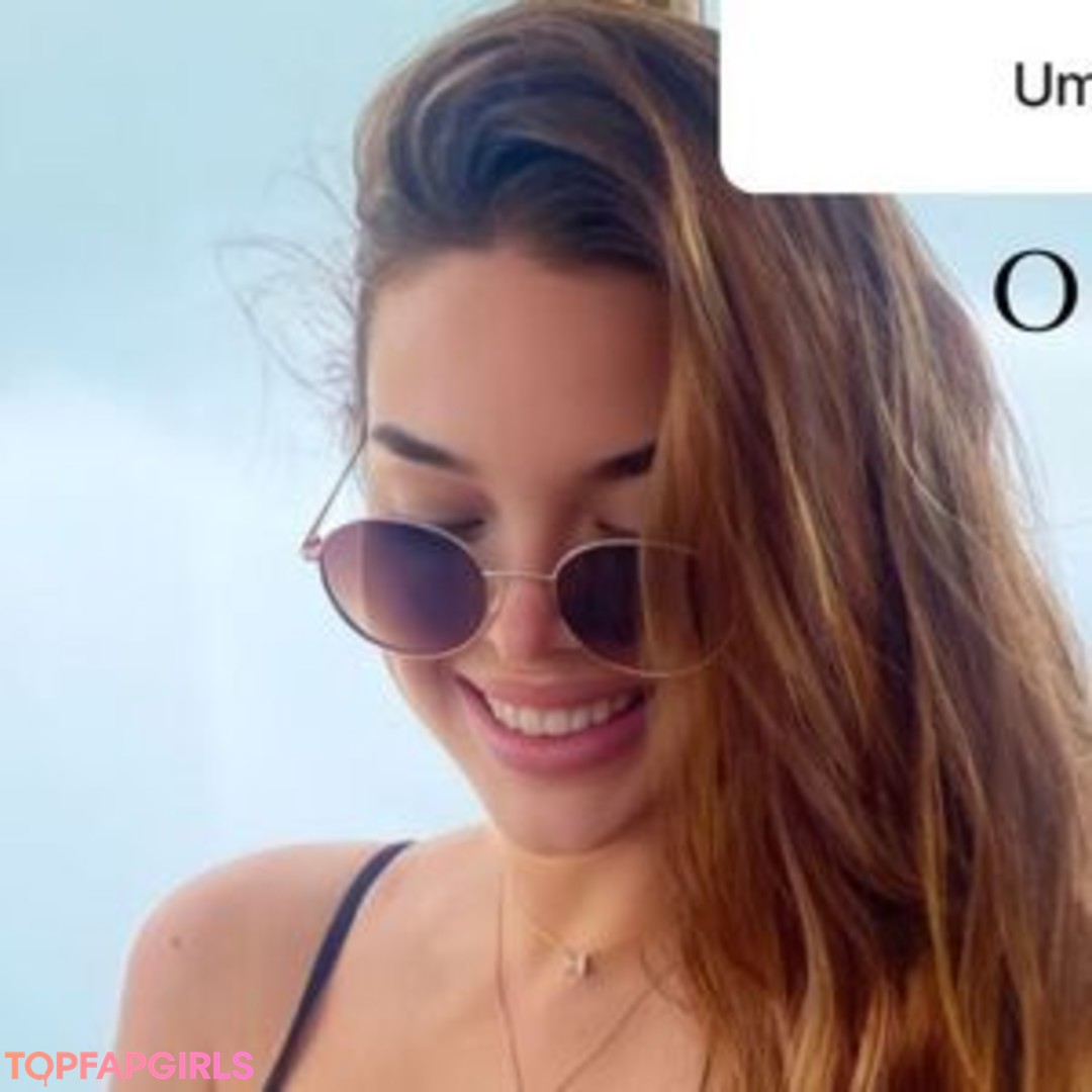 Foto di nudo di fuga di OnlyFans di Leticia Dias #6 Foto di nudo di fuga di OnlyFans di Leticia Dias #6