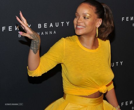 Foto di nudo di fuga di OnlyFans di Rihanna