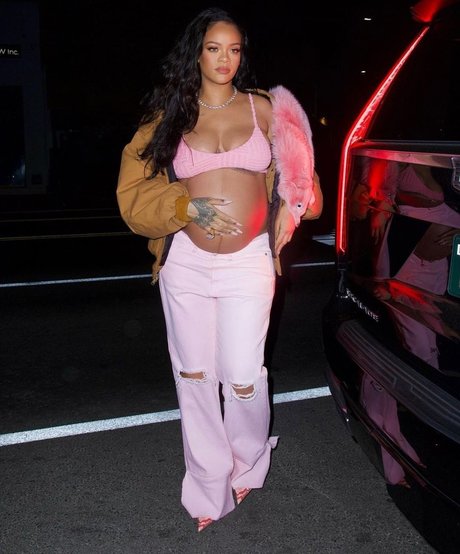 Foto di nudo di fuga di OnlyFans di Rihanna