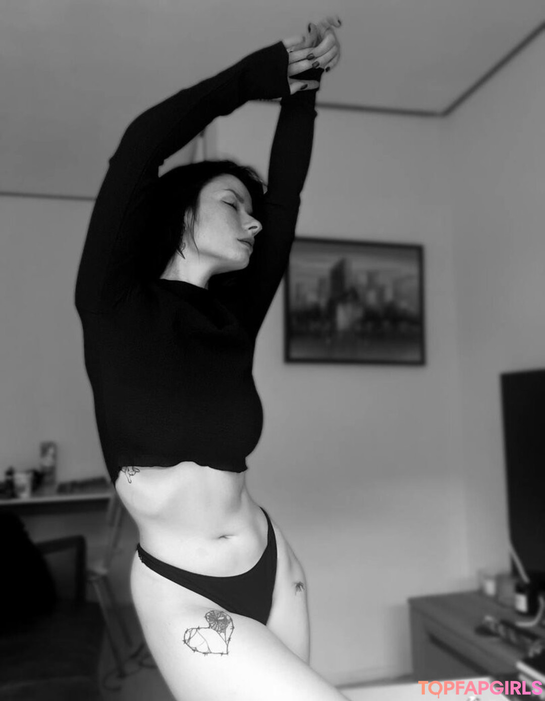 Foto di nudo di fuga di OnlyFans di Innervus #1016